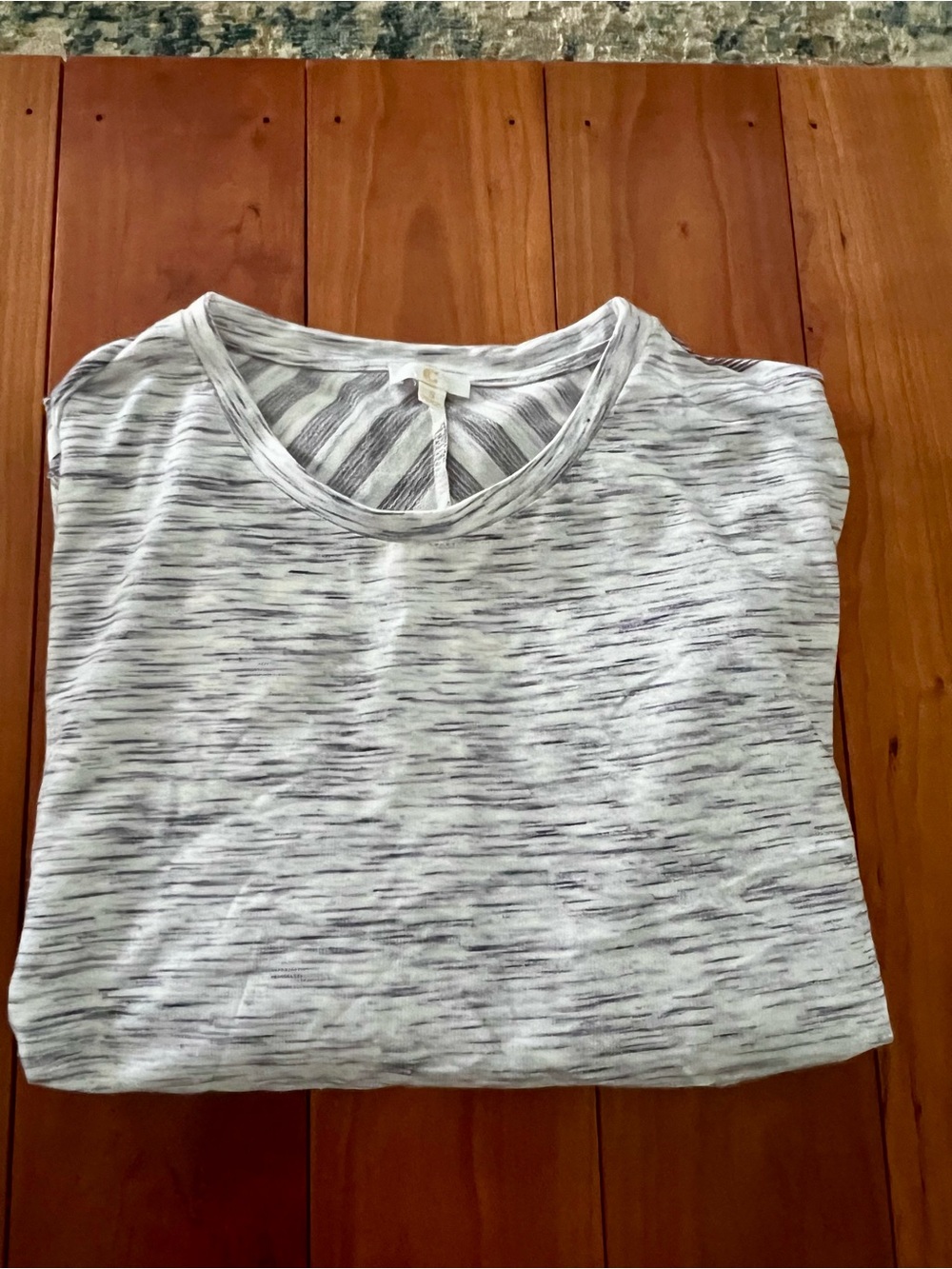 Blue & White Space-Dye Women's Short Sleeve Top—great condition L!